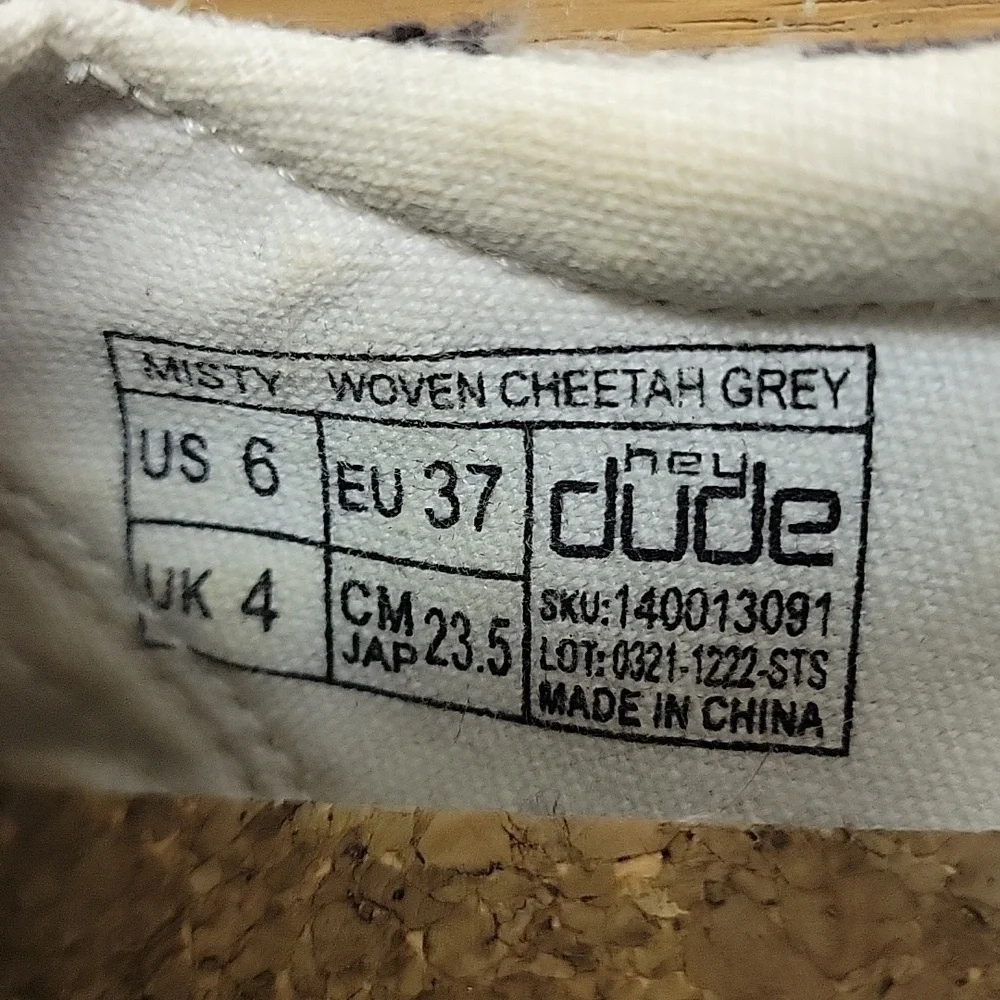 Hey Dude Woven Cheetah Grey Print fabric Slip-On Women's Shoes 6 coastal summer - Picture 8 of 8